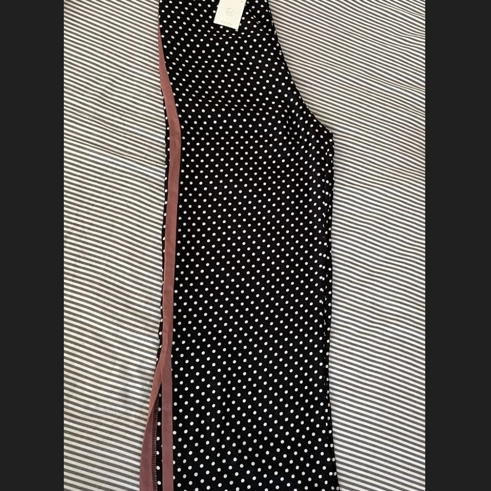 NWT Medium black & white Polka dot wide leg pants with pink stripe details